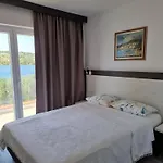 Laura Διαμέρισμα *